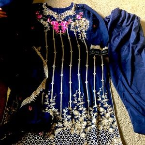 Shalwar Kameez 4 in 1 bundle!
